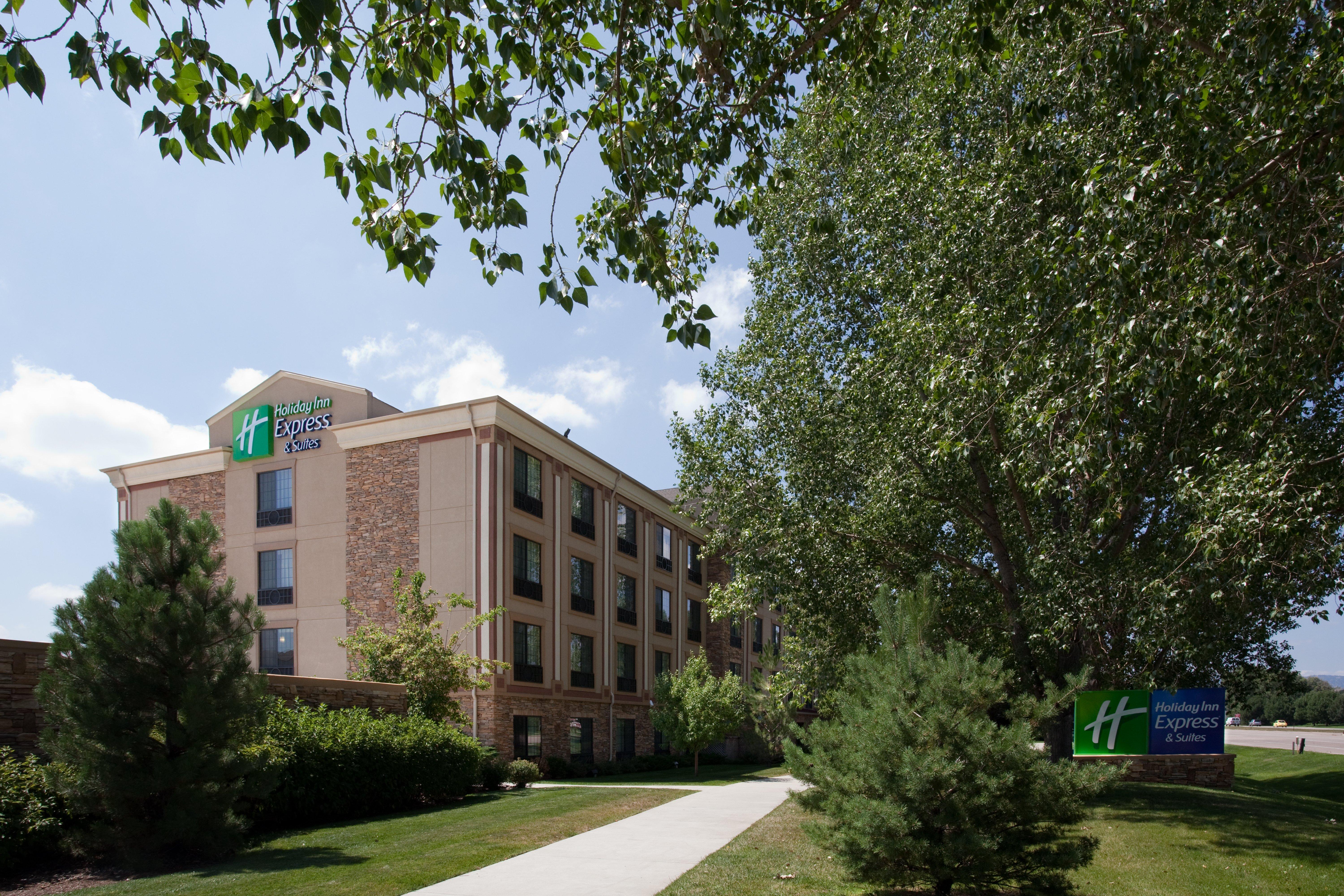Holiday Inn Express Hotel & Suites Fort Collins By Ihg Exterior foto