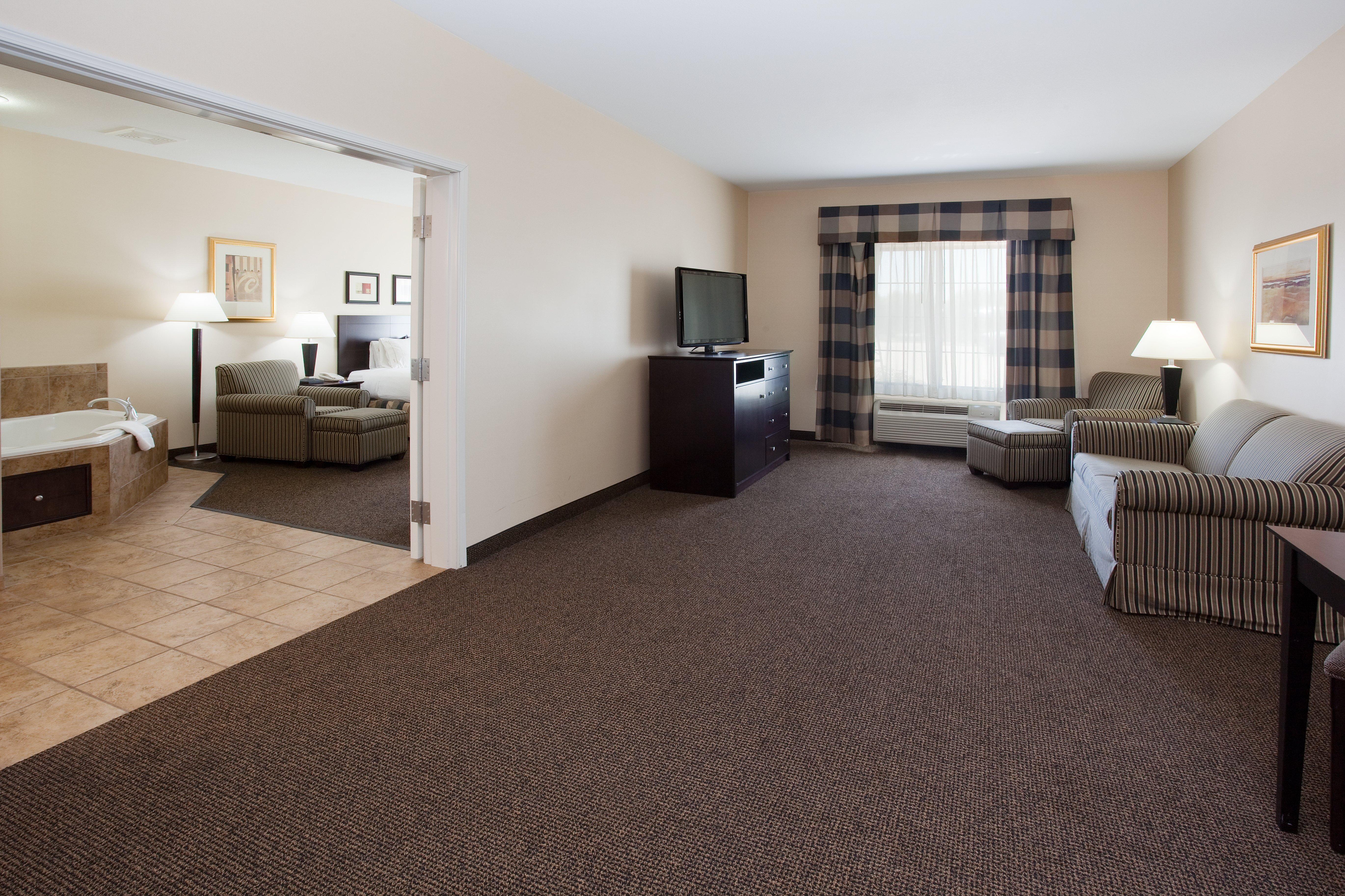 Holiday Inn Express Hotel & Suites Fort Collins By Ihg Exterior foto