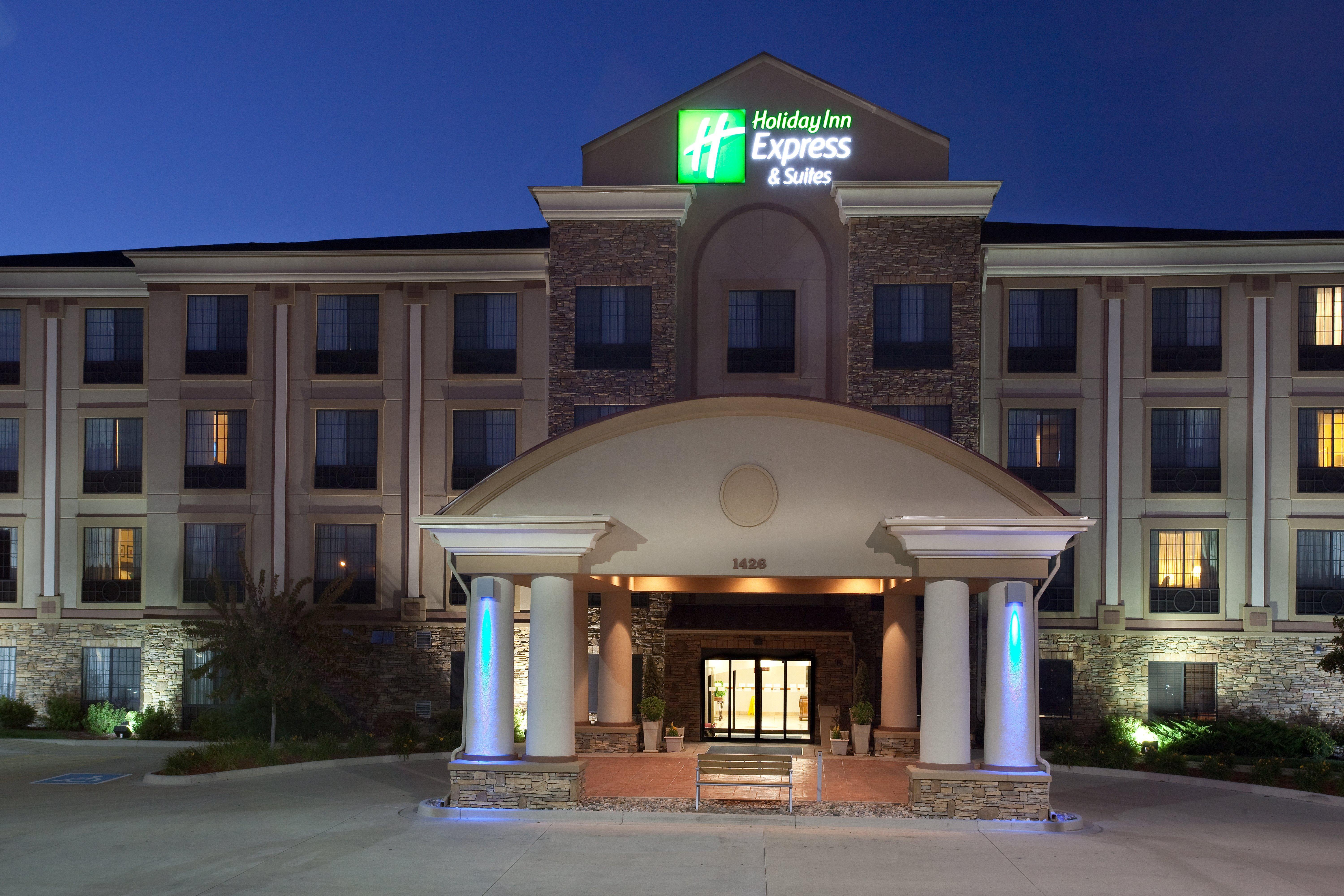 Holiday Inn Express Hotel & Suites Fort Collins By Ihg Exterior foto