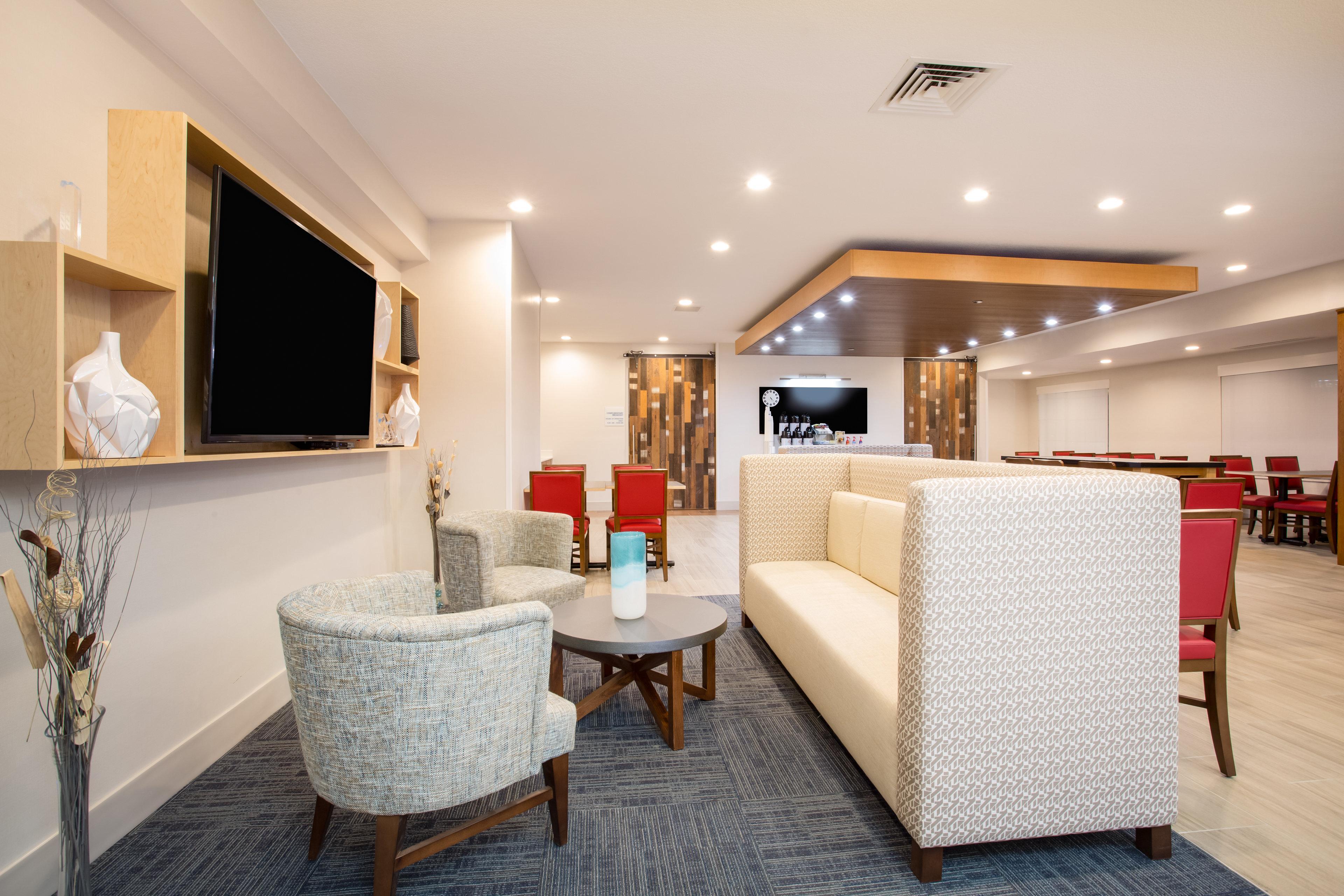 Holiday Inn Express Hotel & Suites Fort Collins By Ihg Exterior foto