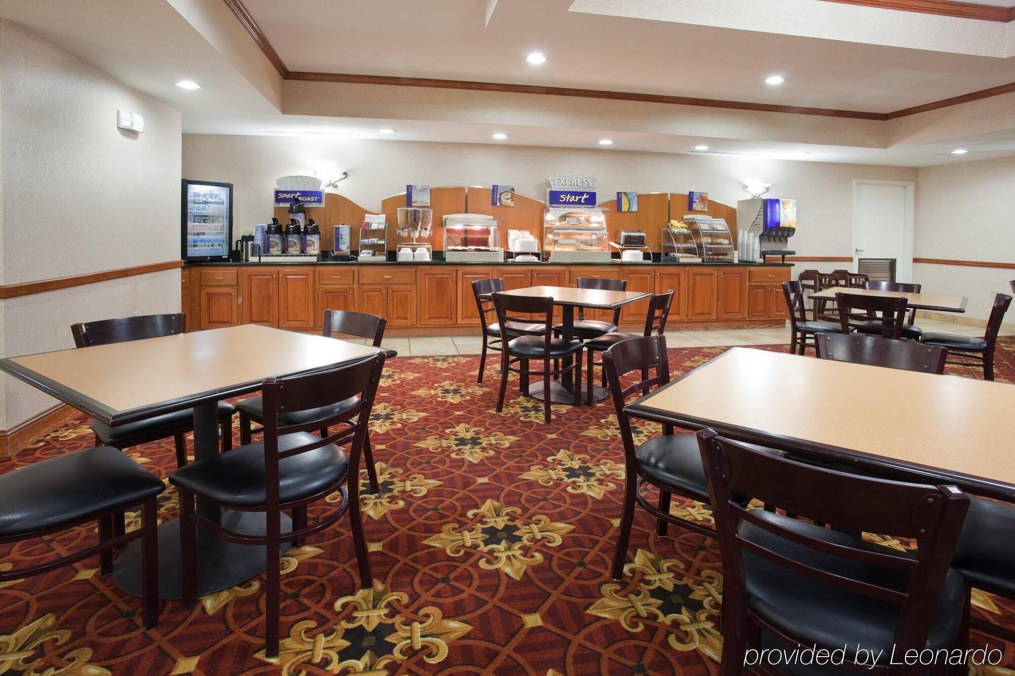 Holiday Inn Express Hotel & Suites Fort Collins By Ihg Exterior foto