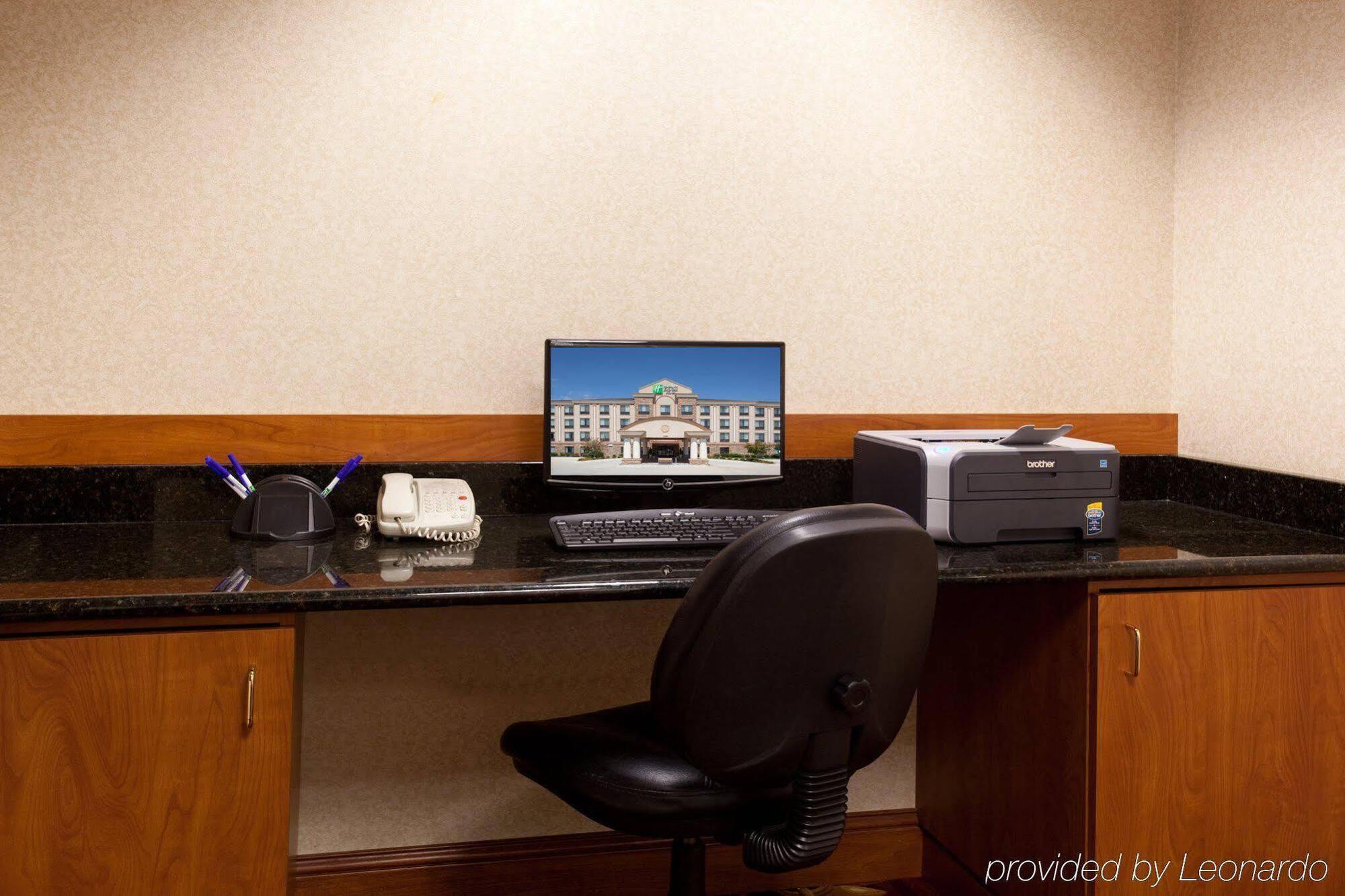 Holiday Inn Express Hotel & Suites Fort Collins By Ihg Exterior foto